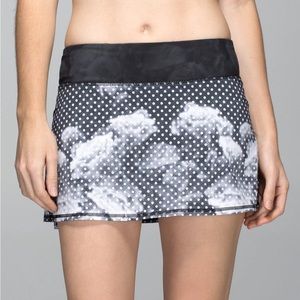 Lululemon Pace Setter Skirt size 4 EUC *2-way Stretch